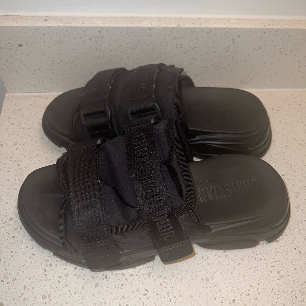Christian Dior D-wander slides